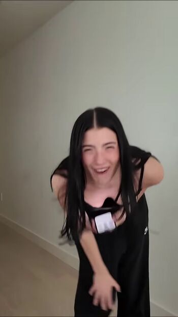 Full leaked Charli d amelio page private photo