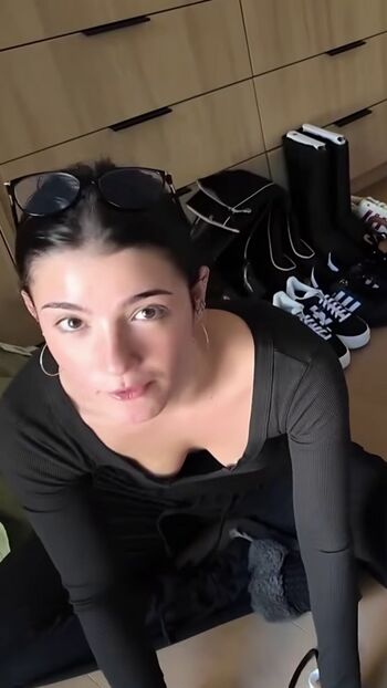 Full leaked Charli d amelio page private photo