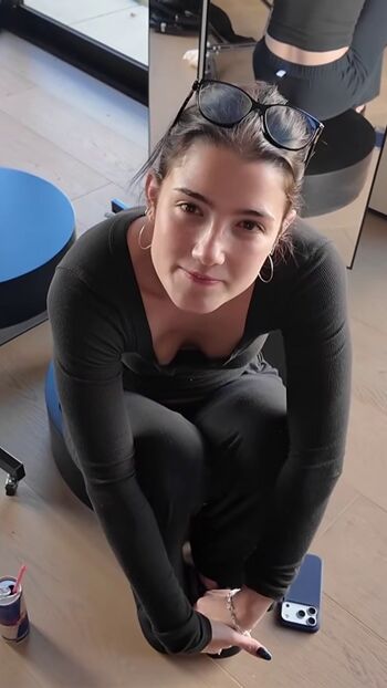 Full leaked Charli d amelio page private photo