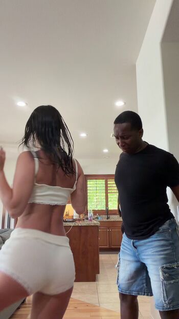 Full leaked Charli d amelio page private photo