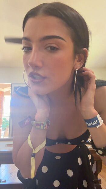 Full leaked Charli d amelio page private photo