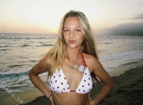 Full leaked Charli kamara private photo