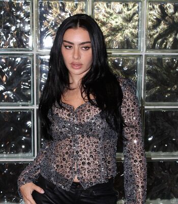 Full leaked Charli xcx private photo