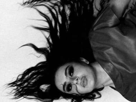 Full leaked Charli xcx private photo