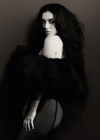 Full leaked Charli xcx page private photo