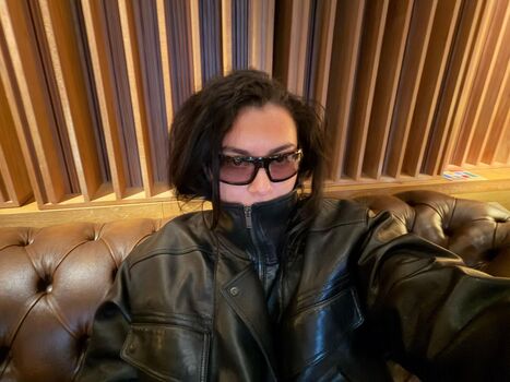 Full leaked Charli xcx private photo