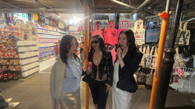 Full leaked Charli xcx private photo