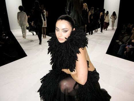 Full leaked Charli xcx private photo