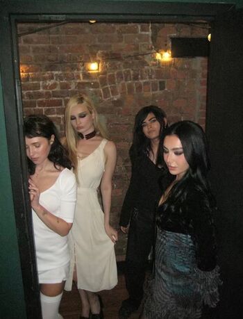 Full leaked Charli xcx private photo