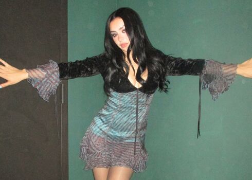 Full leaked Charli xcx private photo