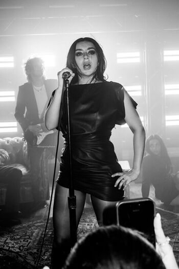 Full leaked Charli xcx private photo