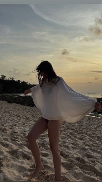 Full leaked Charlotte rose page private photo