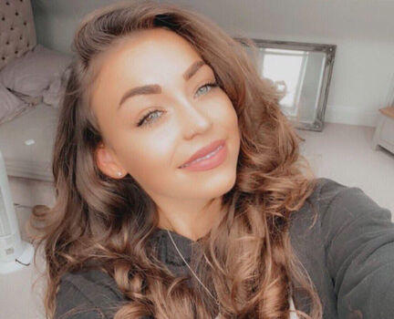 Full leaked Chav girls page private photo