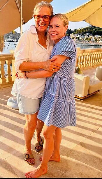 Full leaked Chelsea handler private photo