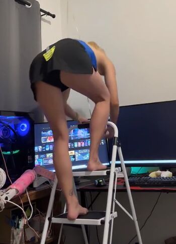 Full leaked Chelseayea private photo