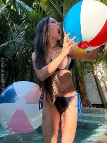 Full leaked Chelseayea private photo
