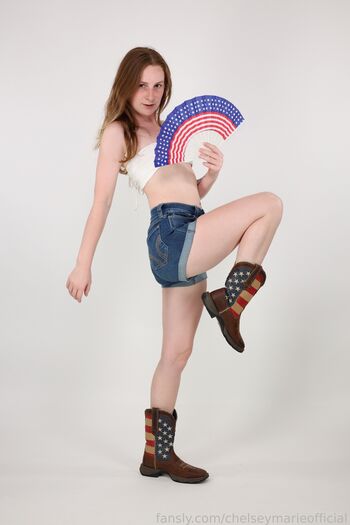 chelseymarieofficial