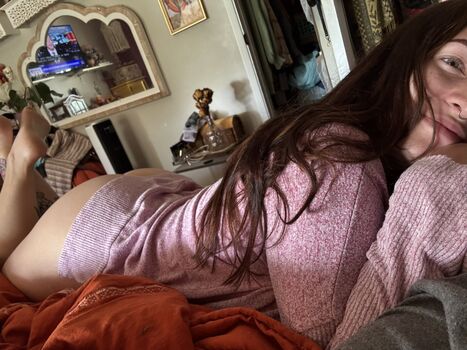 Full leaked Chelsswellss private photo