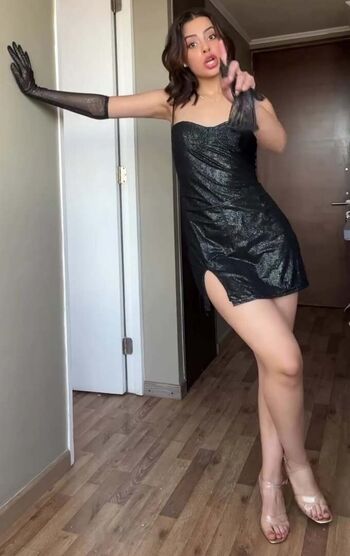 Full leaked Chely schneider private photo