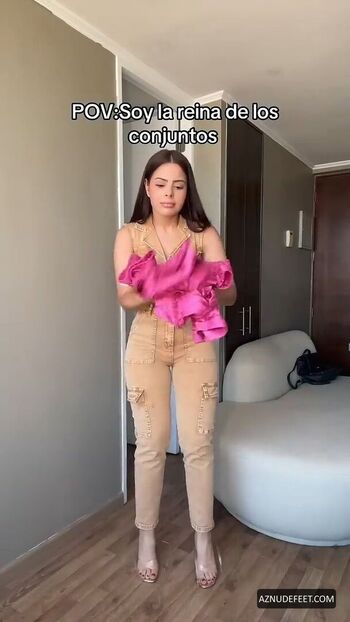 Full leaked Chely schneider private photo