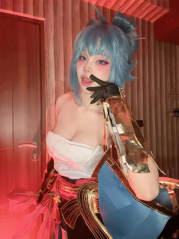 Full leaked Chelyua private photo