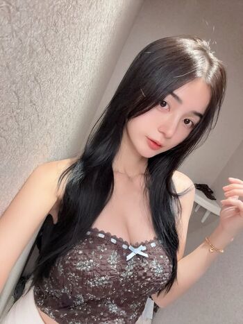 Full leaked Chenbb private photo