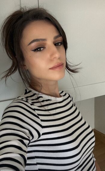 Full leaked Cher lloyd private photo