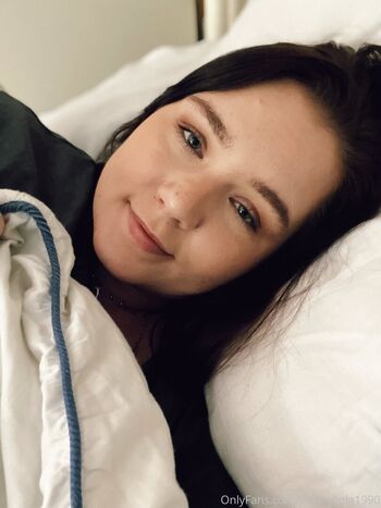 Full leaked Cherry cola private photo