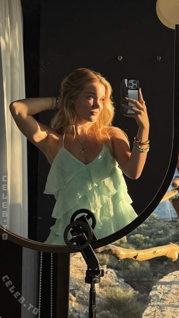 Full leaked Chiara tews private photo