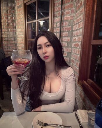 Full leaked Chibe chin private onlyfans photo