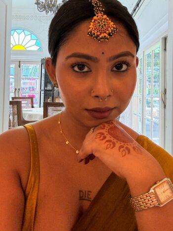 Full leaked Chirasree sarkar private photo