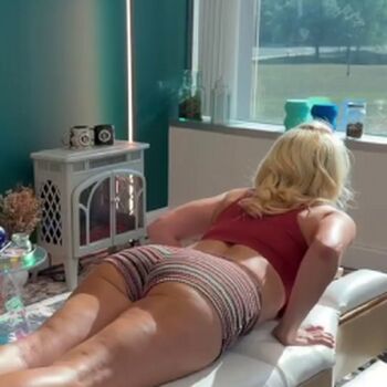 Full leaked Chiropractor private photo