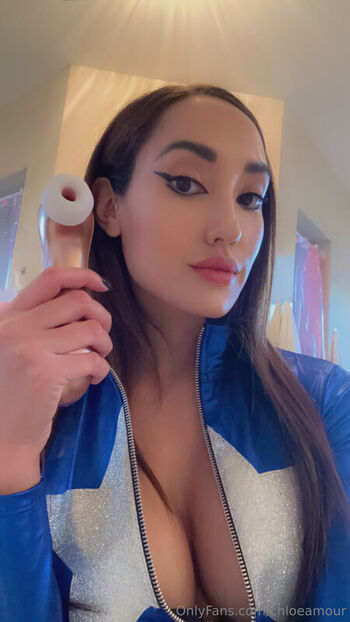 Chloe Amour