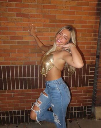 Full leaked Chloe dinello private photo