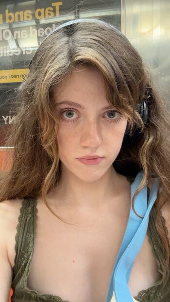 Full leaked Chloe longname private photo