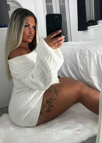 Full leaked Chloe private photo
