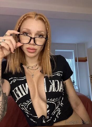Full leaked Chloebennett private photo