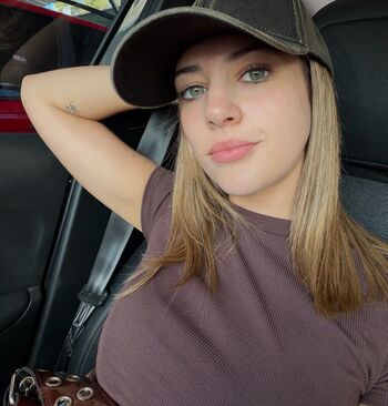 Full leaked Chloeecarterxo private photo