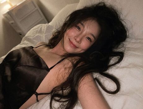 Full leaked Chloelimdiaries private photo
