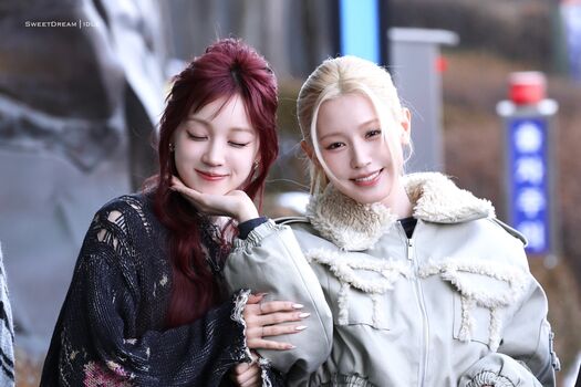 Cho Mi-yeon (Miyeon) - i-dle [(G)I-dle]