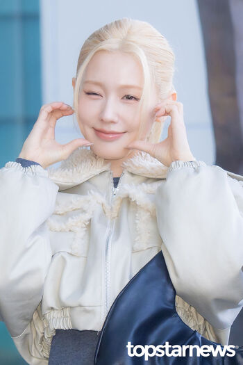 Cho Mi-yeon (Miyeon) - i-dle [(G)I-dle]