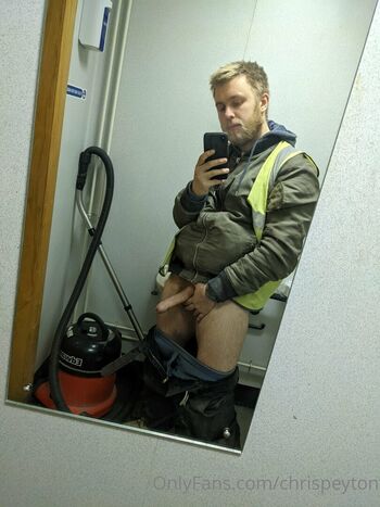 Full leaked Chrispeyton private photo