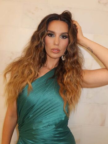 Christy Carlson Romano