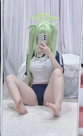 Full leaked Luvlivvyy / private photo