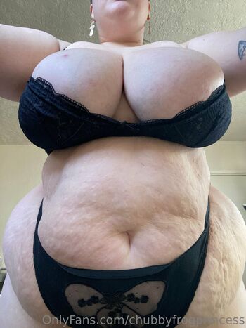 Full leaked Chubbyfrogprincess private photo