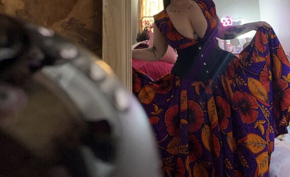 Leaked Hiley grce / private photo viral onlyfans