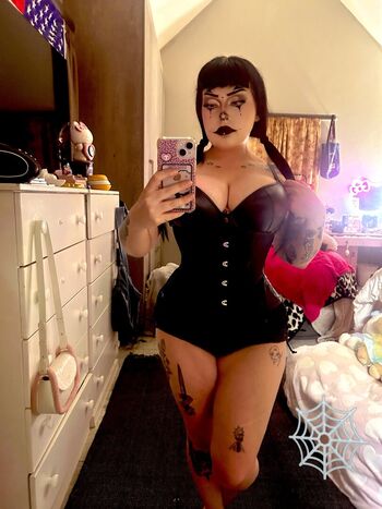 Leaked Grannymel/ private photo viral onlyfans