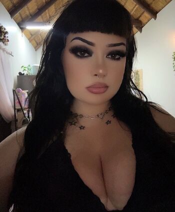 Leaked Gloria flores/ private photo viral onlyfans