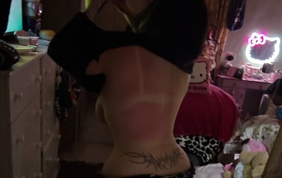 Leaked Hananana/ private photo viral onlyfans