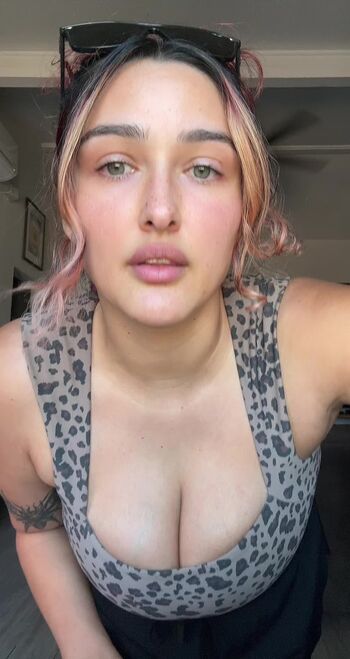 Full leaked Cinnamoon alien page private photo